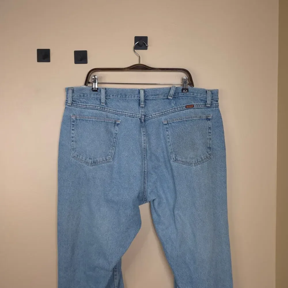 Rustler Relaxed Fit Straight Leg 100% Cotton Jeans in Light Wash Size 42x32